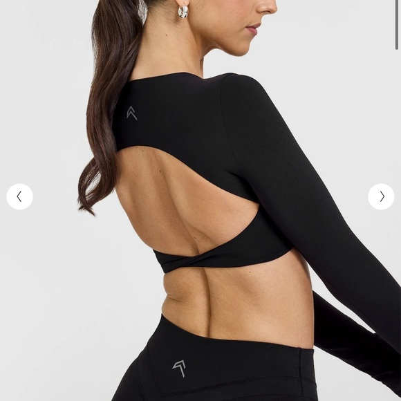 Oner Active UNIFIED TWIST FRONT LONG SLEEVE CROP Size M Black - Picture 3 of 6